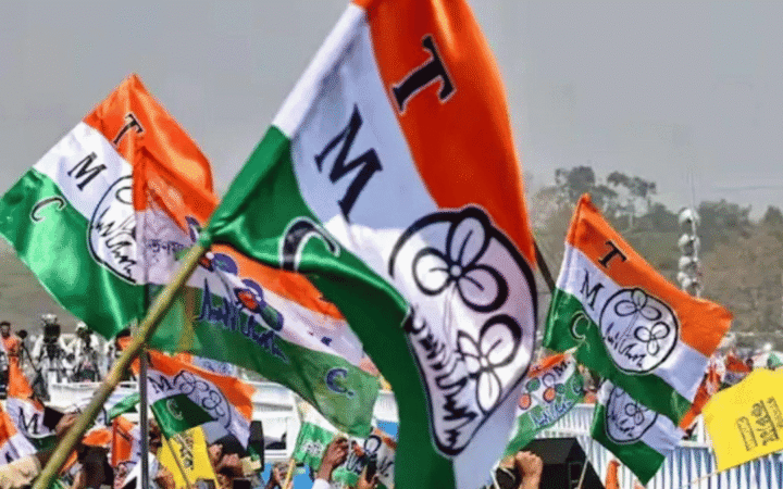 TMC Split Deepens as 20 Rebel Lok Sabha MPs Merge with Obscure Party to Back NDA, Triggering Anti-Defection Battle